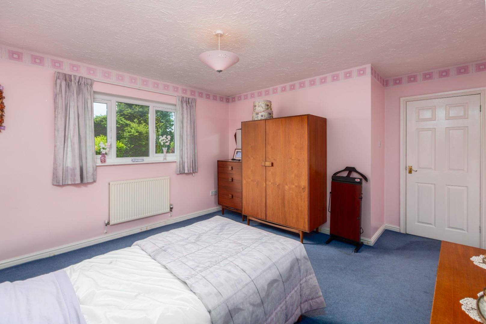 Ffordd Draenen Ddu, West Cross, Newton, Swansea, SA3 5RP